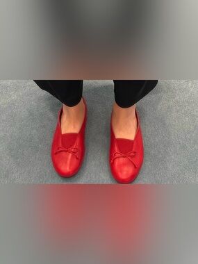 NWT MADE IN ITALY Red Ballet Flats with Bow - Women's Shoes